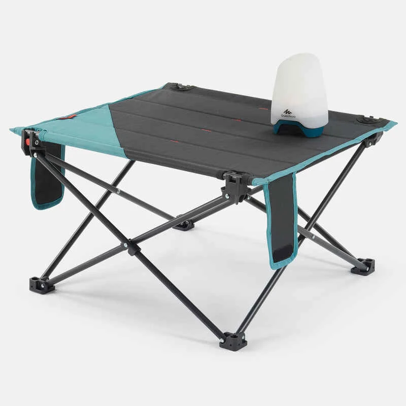 Quechua TABLE BASSE PLIANTE DE CAMPING MH100 Grise 6 Quechua TABLE BASSE PLIANTE DE CAMPING MH100 Grise – Image 6